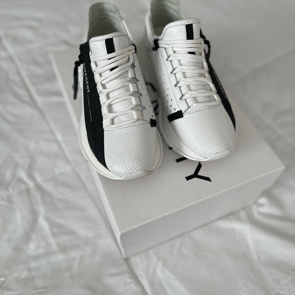 Givenchy sneakers - Picture 8 of 10
